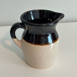 *💙 5 for $20* Dark brown and tan petite jug